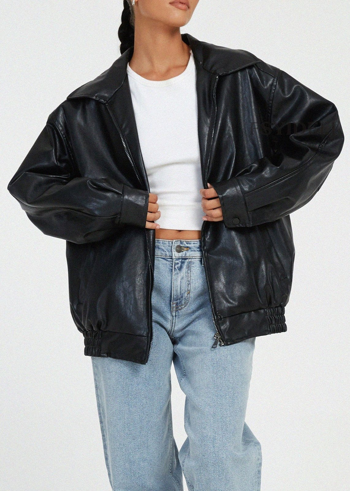 Women's Sleek Leather Moto Jacket