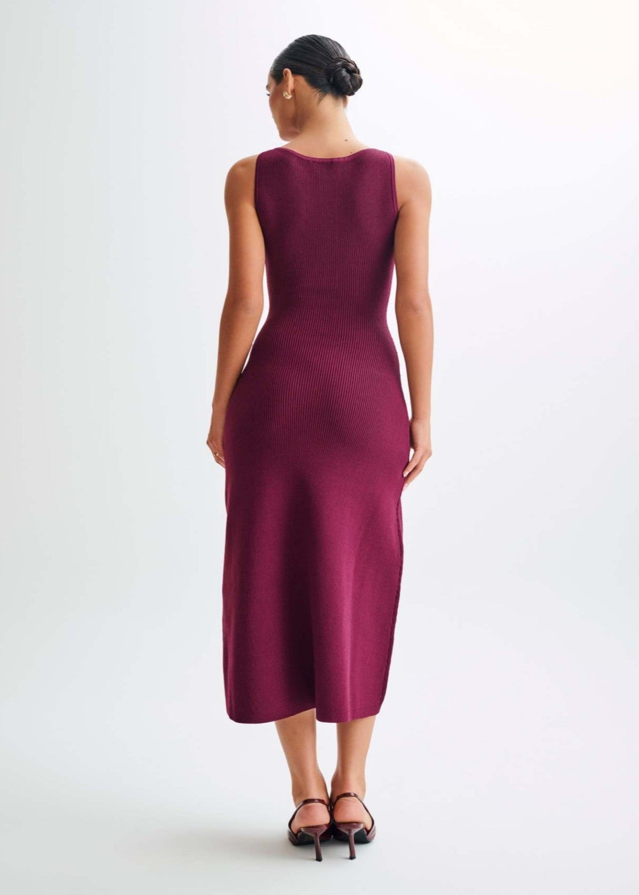 Chic Ribbed Knit Button Midi Dress