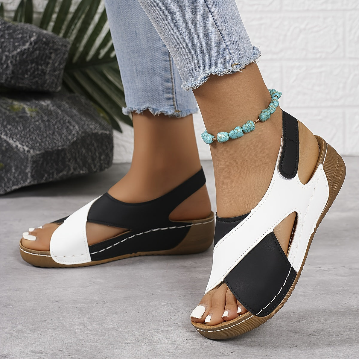 Laura Orthopedic Arch Support Sandal