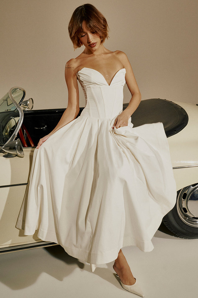Chic Black Strapless Midi Dress