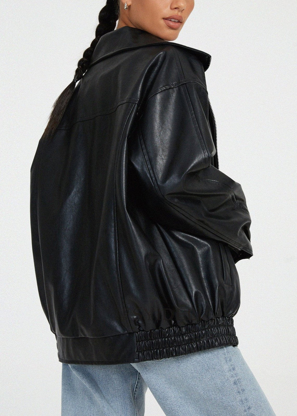 Women's Sleek Leather Moto Jacket