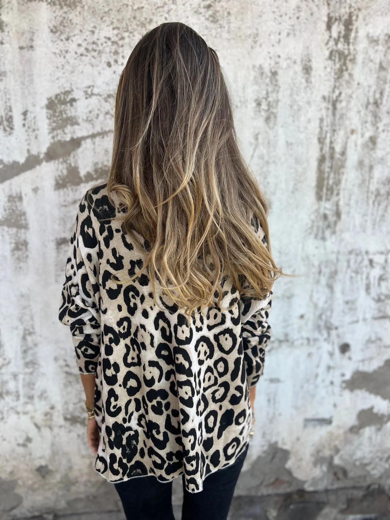 Chic Leopard Print Blouse