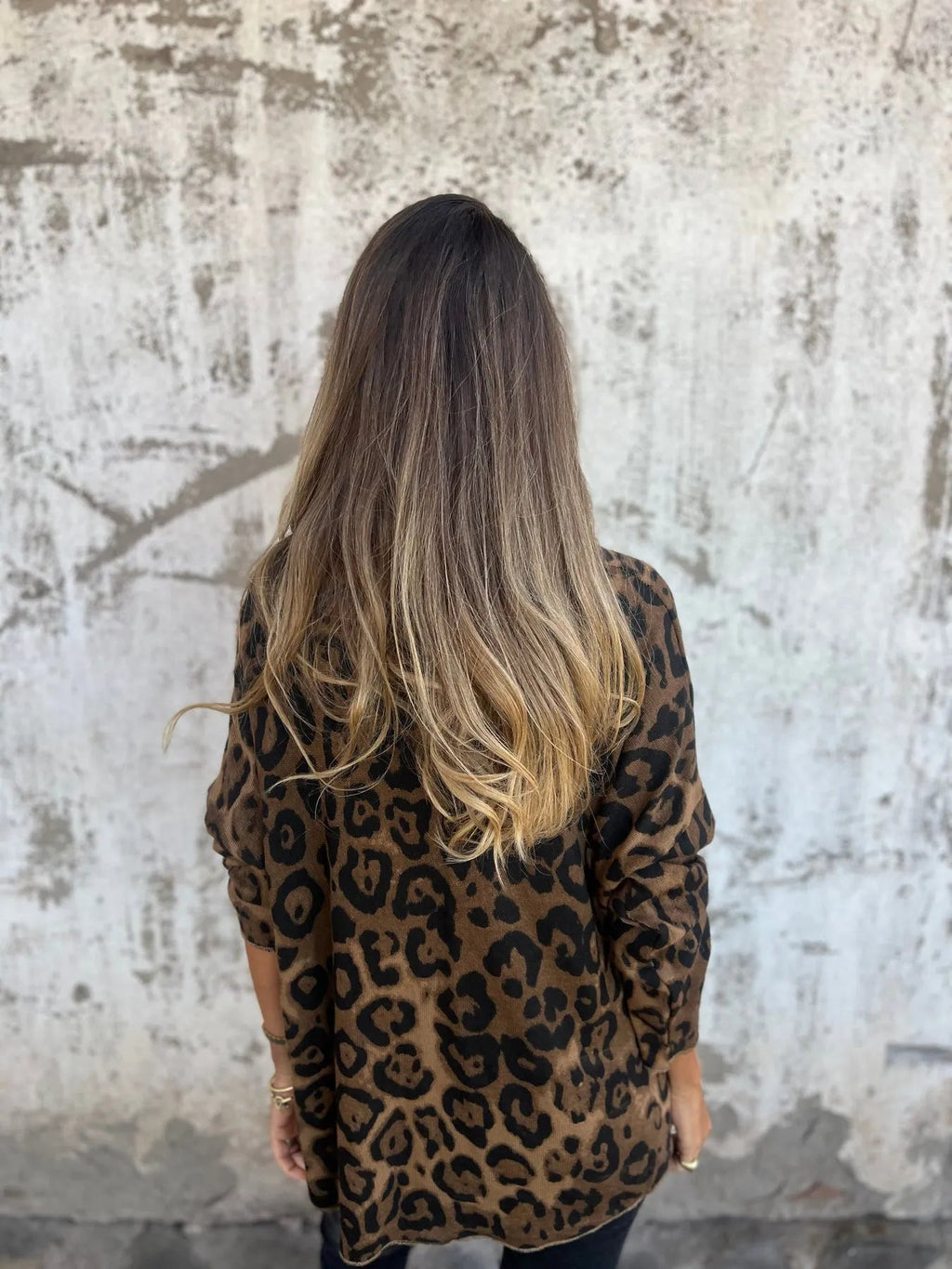Chic Leopard Print Blouse